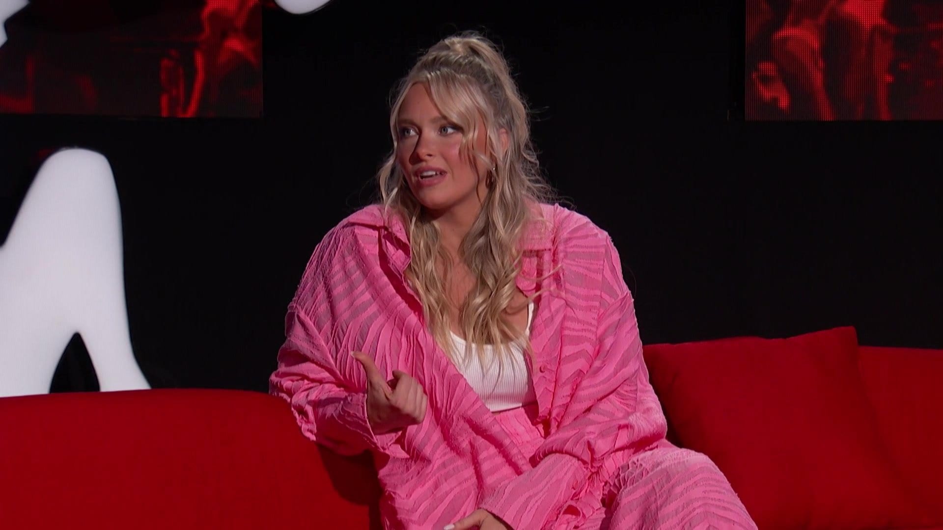 Ridiculousness S33 E25 Sterling And Camille Kostek IX CTV