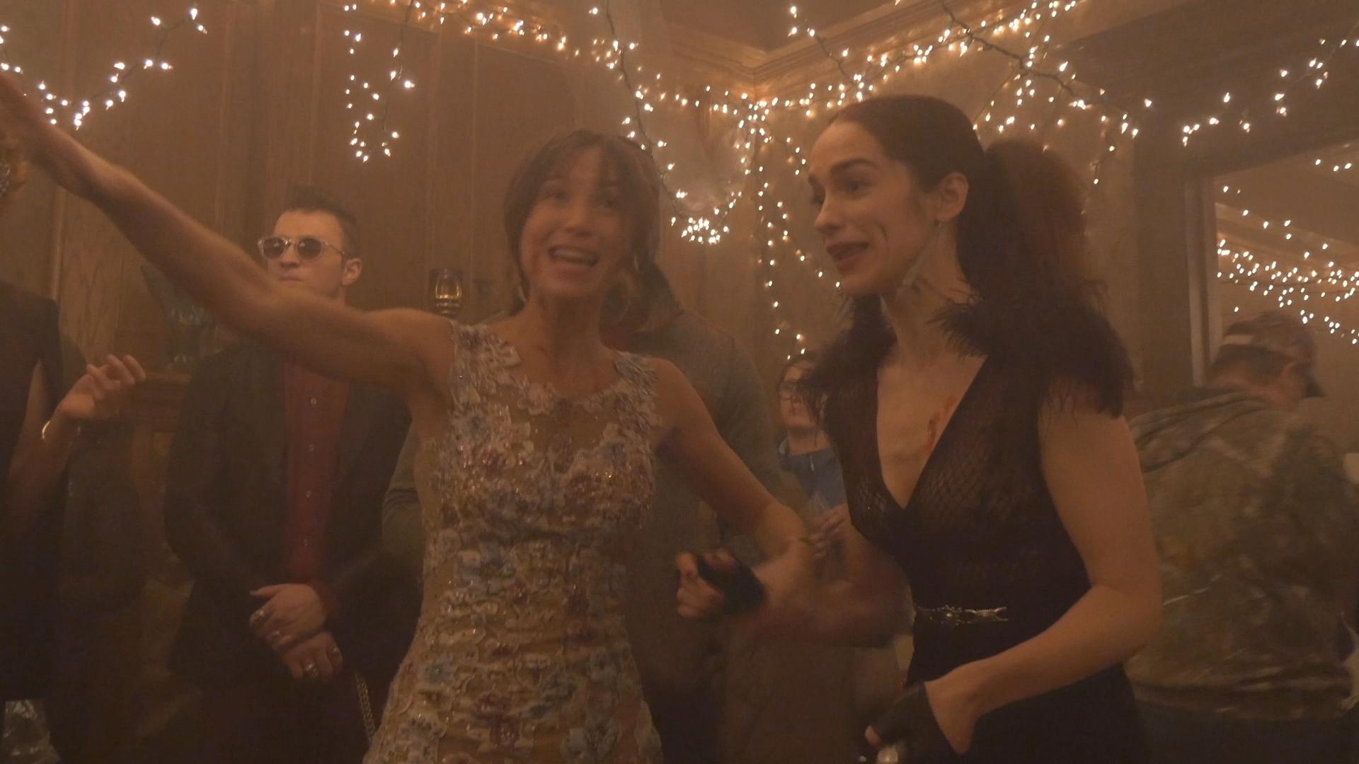 Behind the Scenes: First Day Back (Season 3, Episode 1)