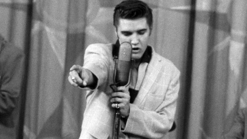 Elvis Presley: The Searcher Elvis Presley: The Searcher