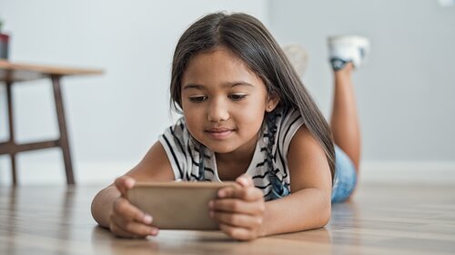 How to handle kids and tech during the holidays without stress How to handle kids and tech during the holidays without stress