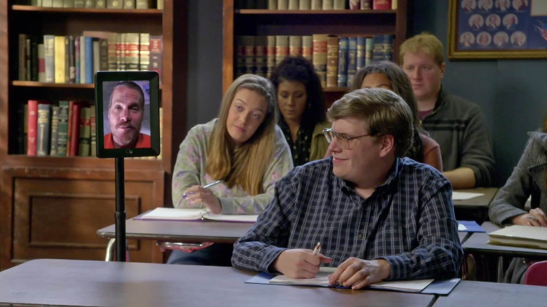 Community S6E5 Laws of Robotics & Party Rights CTV