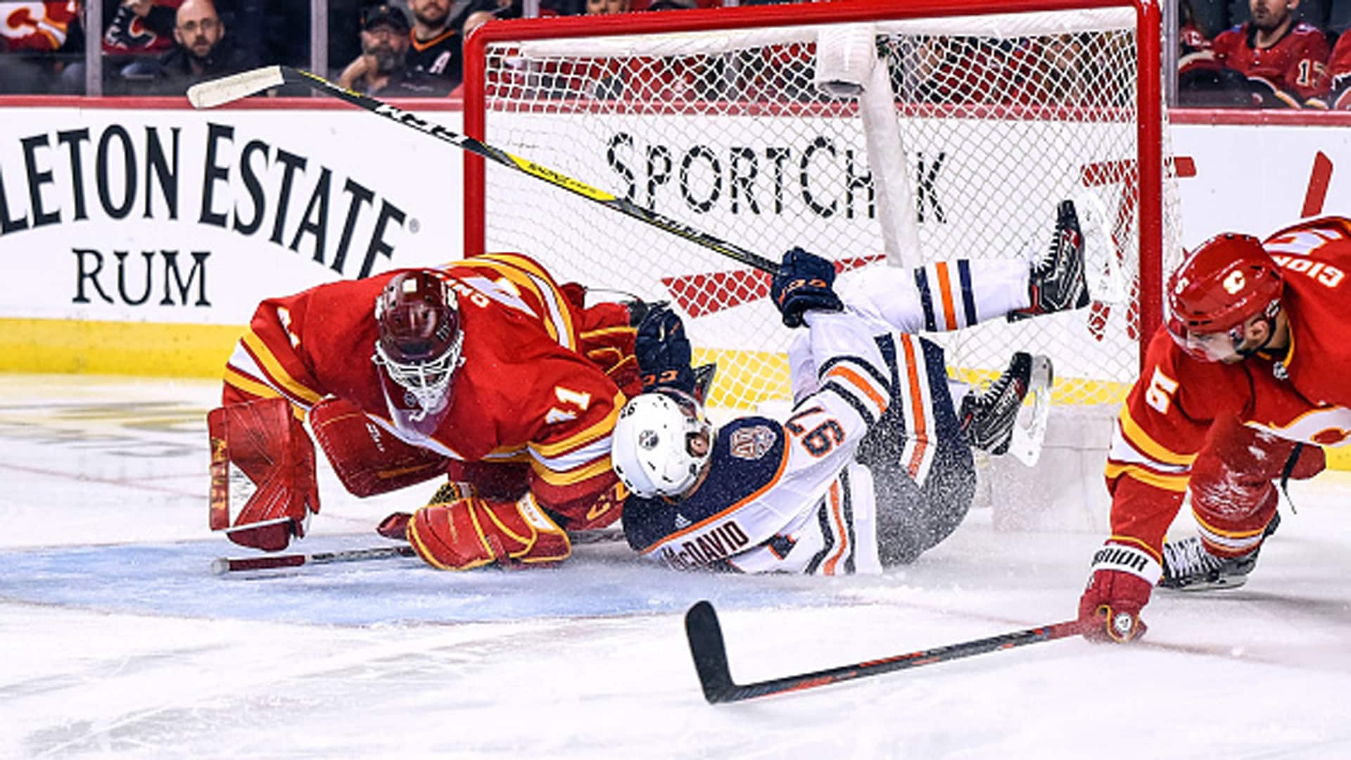 Connor McDavid suffers leg injury in Oilers' season finale CTV News