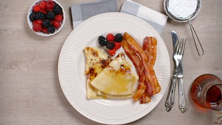 Cryssi’s Perfect Brunch: Finnish Pancakes and Bacon Cryssi’s Perfect Brunch: Finnish Pancakes and Bacon