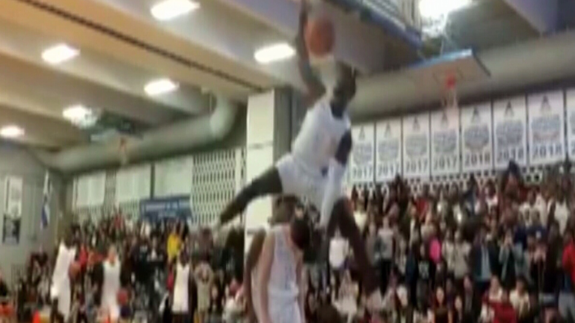 Ajou Ajou Dunk Video TSN