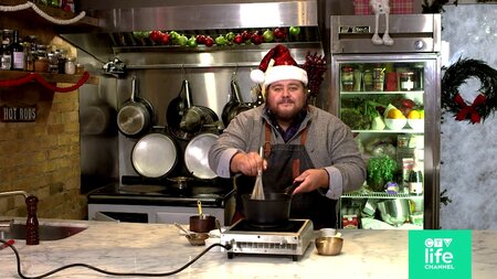 Rodney’s Tips: How to Make the Perfect Gravy Rodney’s Tips: How to Make the Perfect Gravy