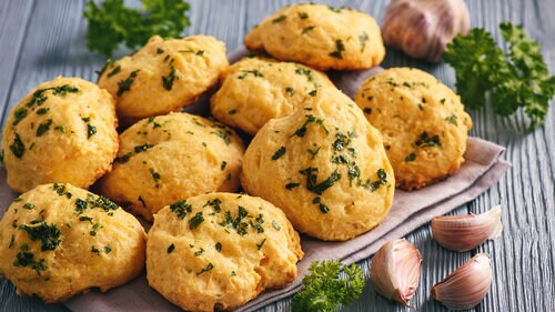 Mary Berg shows us how to do small batch baking Mary Berg shows us how to do small batch baking