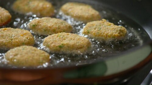 Mary Crushes: Shallow Frying Mary Crushes: Shallow Frying