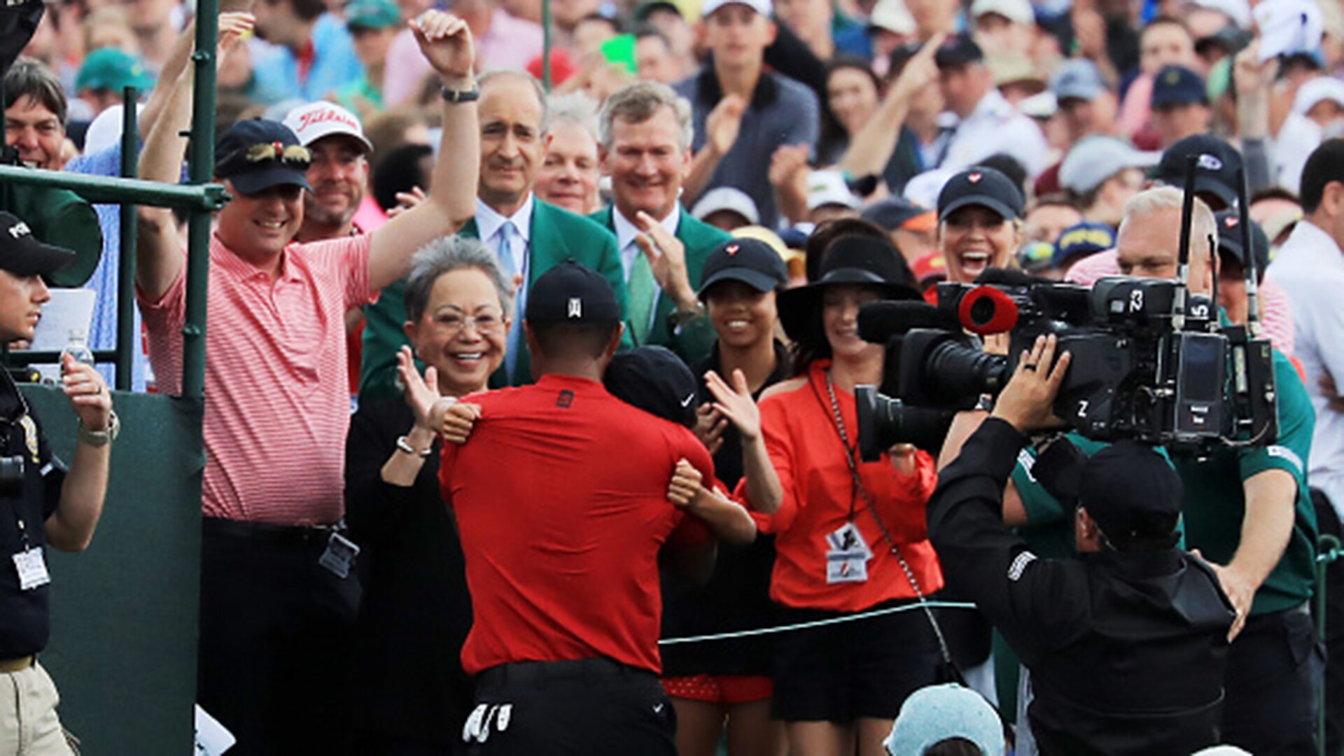 Athletes paying tribute to their mothers Video TSN