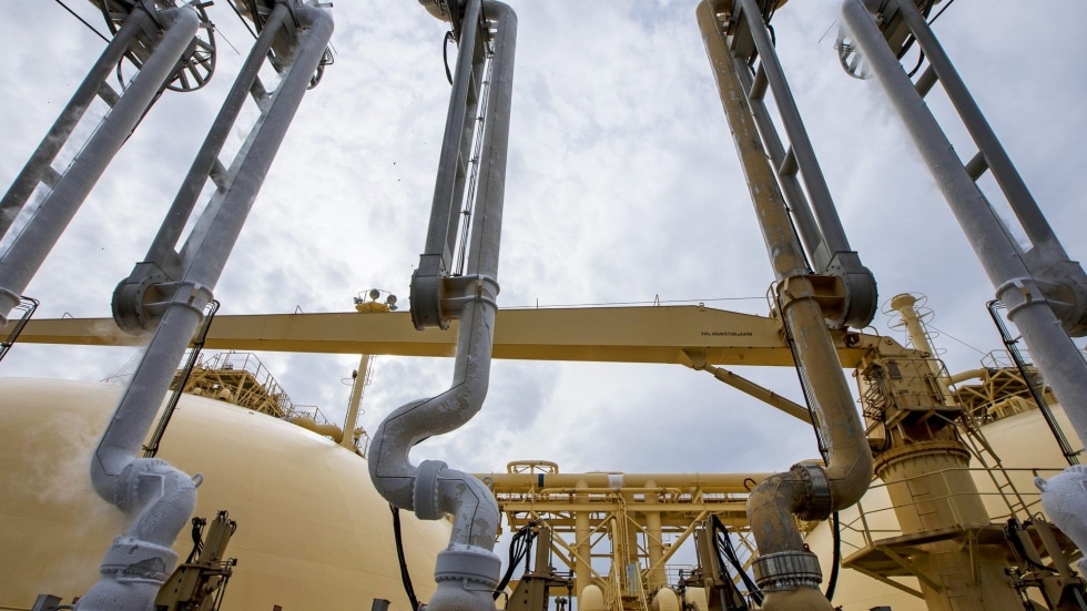 Bad news for Canadian LNG as firm takes $810M writedown ...