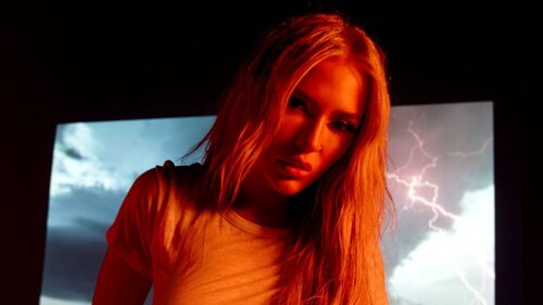 Lennon Stella says putting out an album during quarantine is 'weirdly perfect' Lennon Stella says putting out an album during quarantine is 'weirdly perfect'