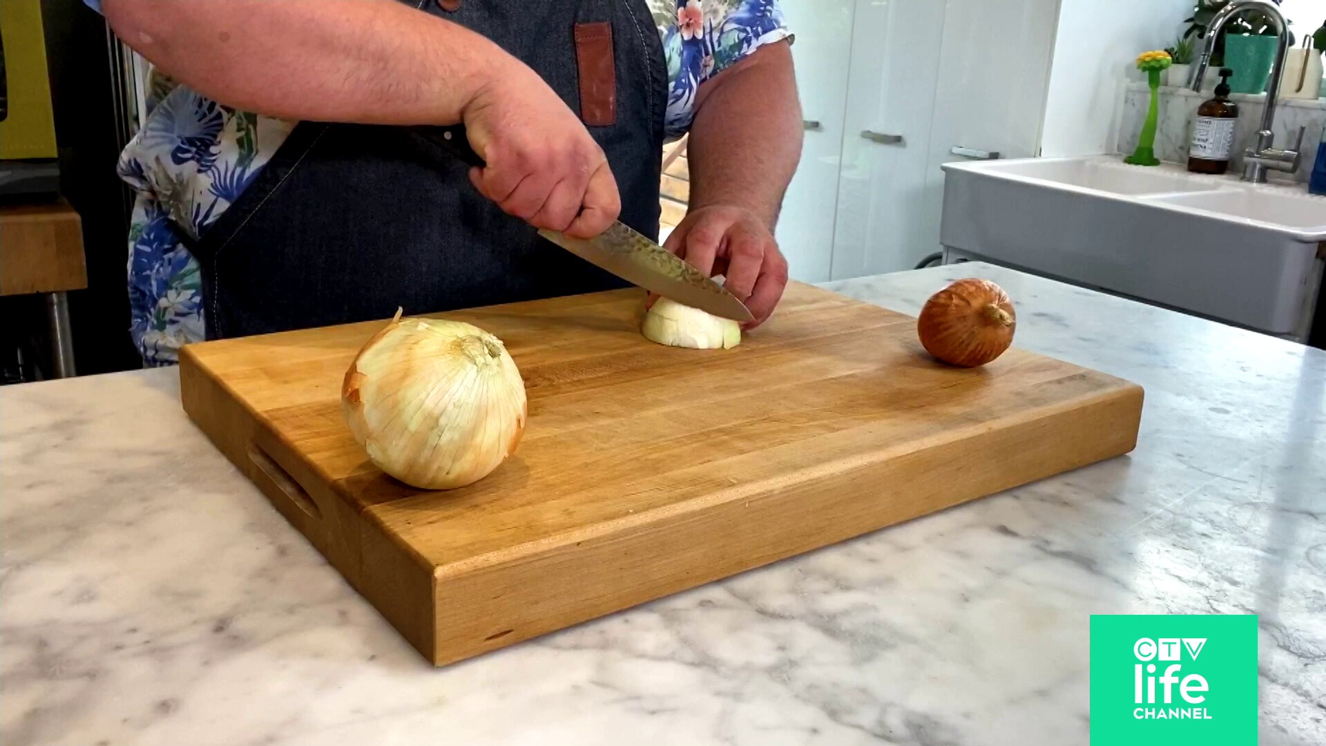 Rodney’s Tips: How to Cut An Onion Without Crying