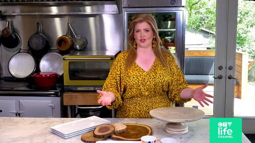 Meredith’s Tips: How to Upgrade Your Serving Dishes Meredith’s Tips: How to Upgrade Your Serving Dishes