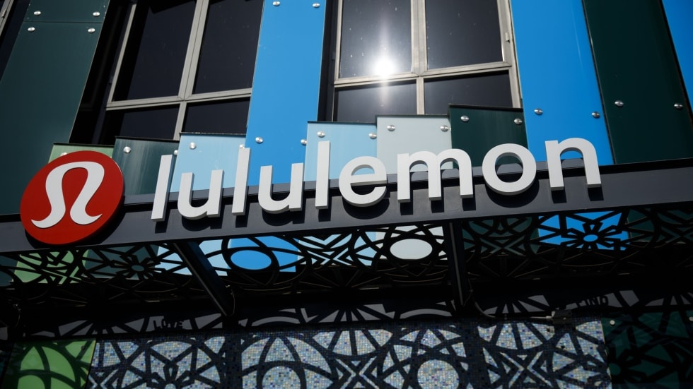 Lululemon holds 'rare' online warehouse sale - Video - BNN