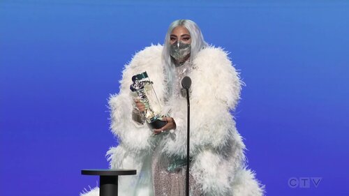 Lady Gaga Wins Artist Of The Year Lady Gaga Wins Artist Of The Year