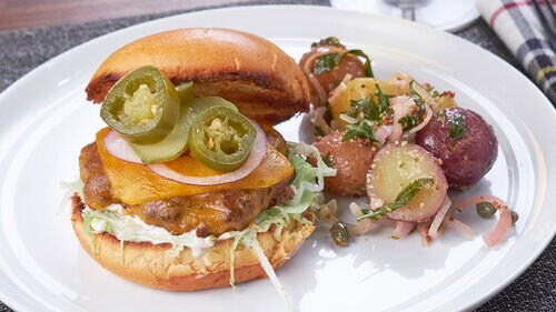 Mary In A Minute: Bison & Chorizo Smash Burgers Mary In A Minute: Bison & Chorizo Smash Burgers