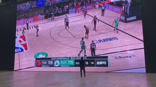 Check out Kanye West's 100-foot TV screen Check out Kanye West's 100-foot TV screen