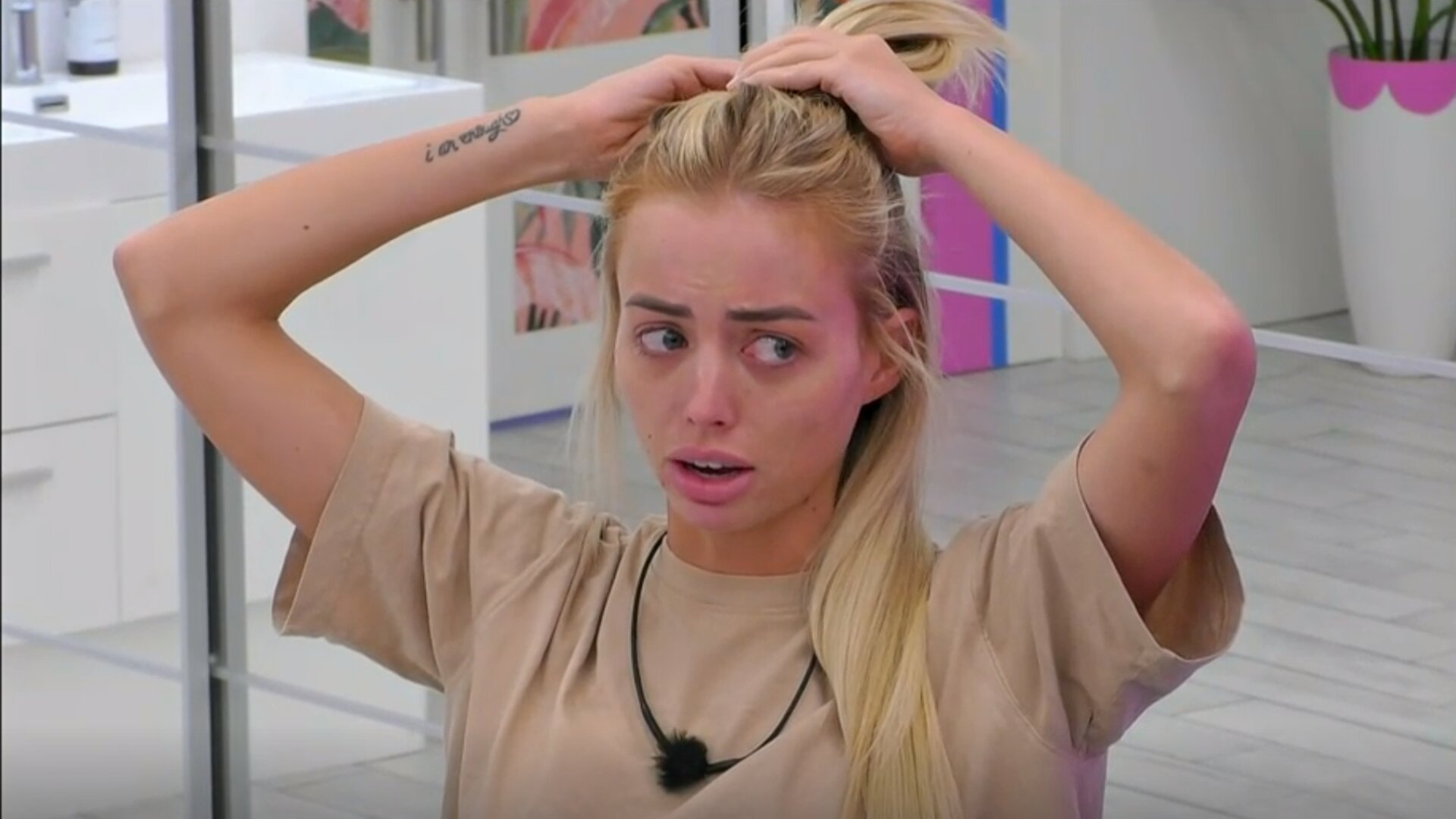 Clips: Mackenzie's Not Feeling The Love