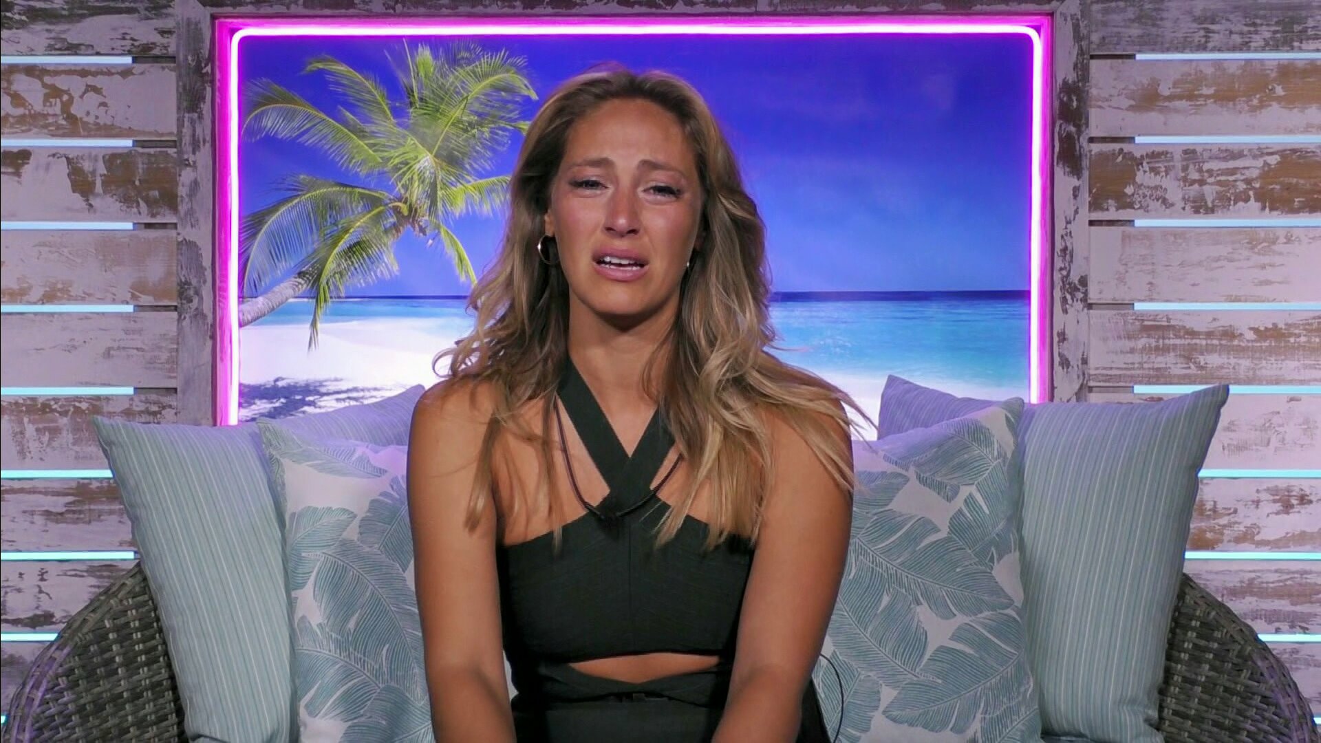 Clips: Moira Breaks Down