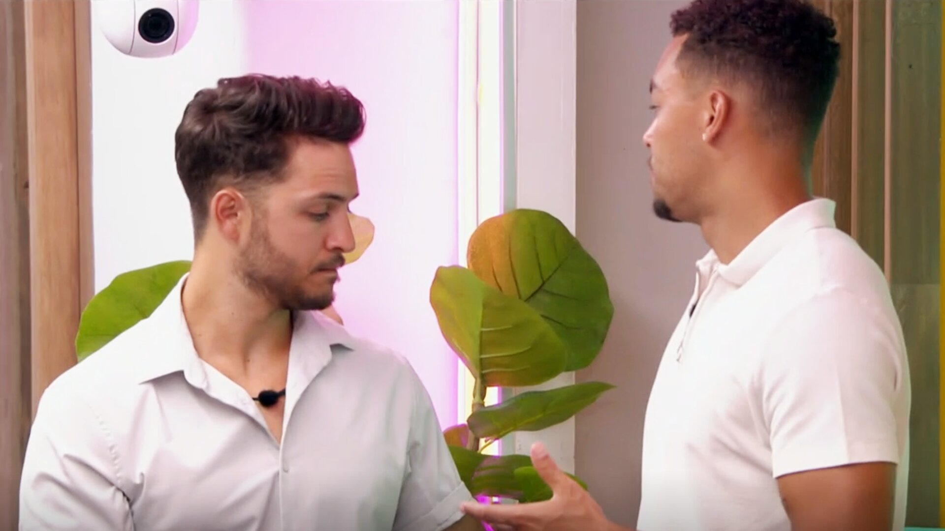 Clips: Beggars Can't Be Choosers