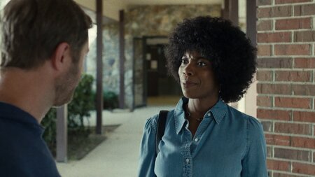 Robbie vs. Tight Pants Tom Robbie vs. Tight Pants Tom