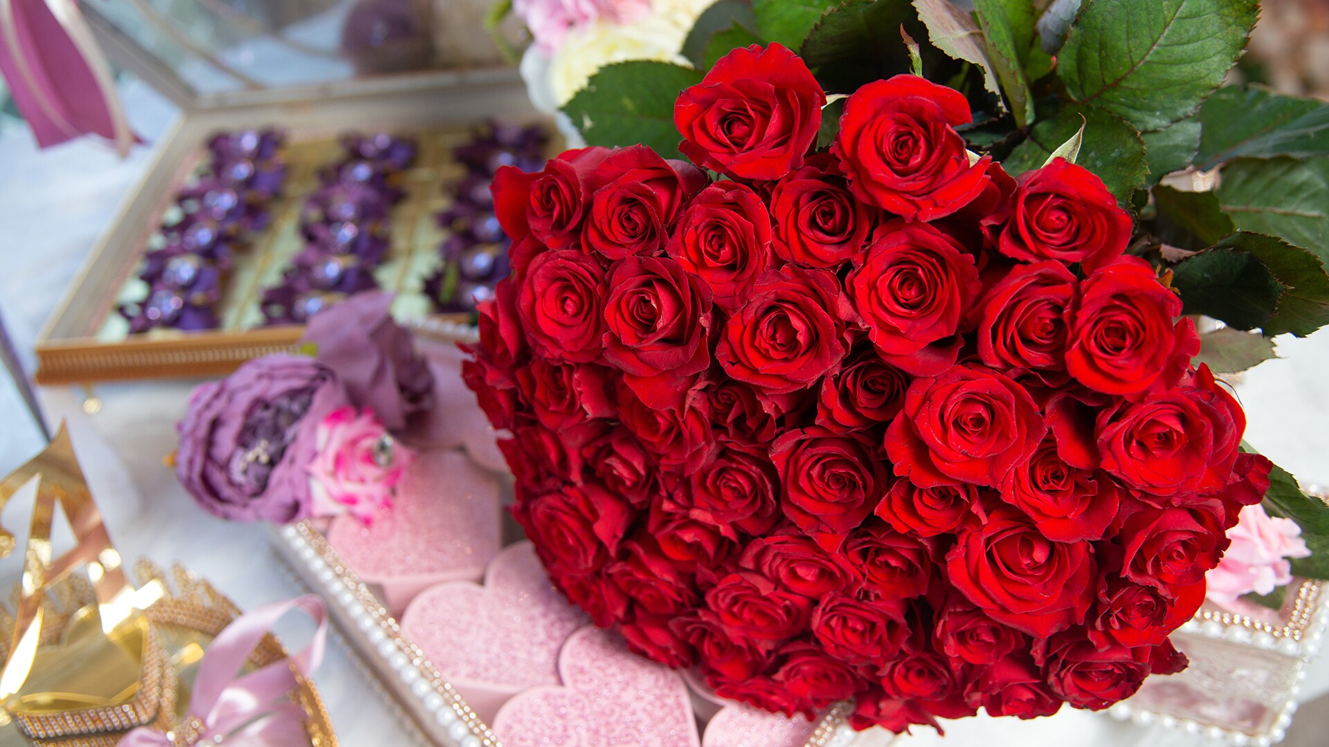 A curated guide to upstate new york Toronto flower shop not participating in Valentine’s Day, cites workers