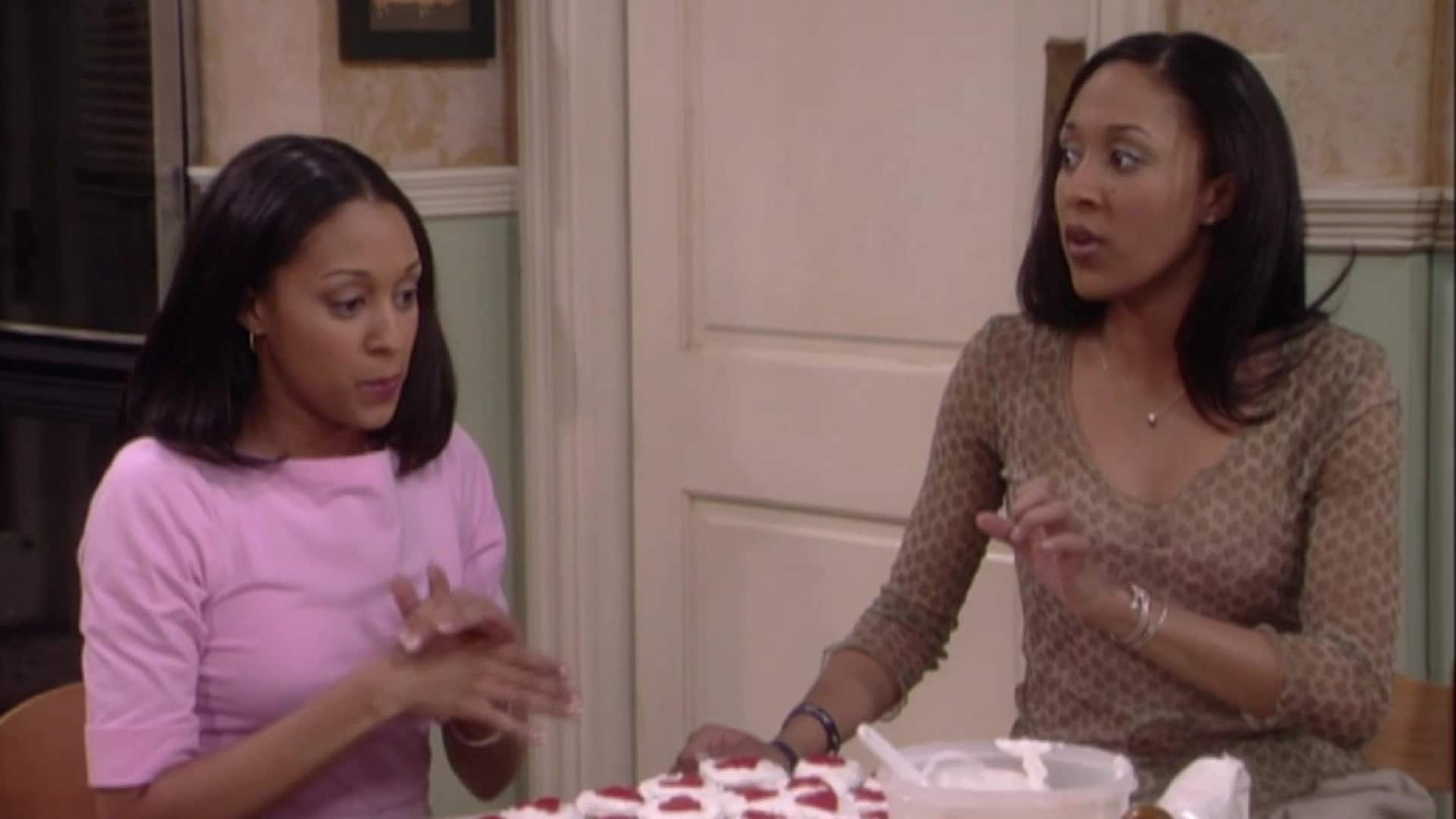 Sister, Sister | S6:E20 | Let Them Eat Cupcakes