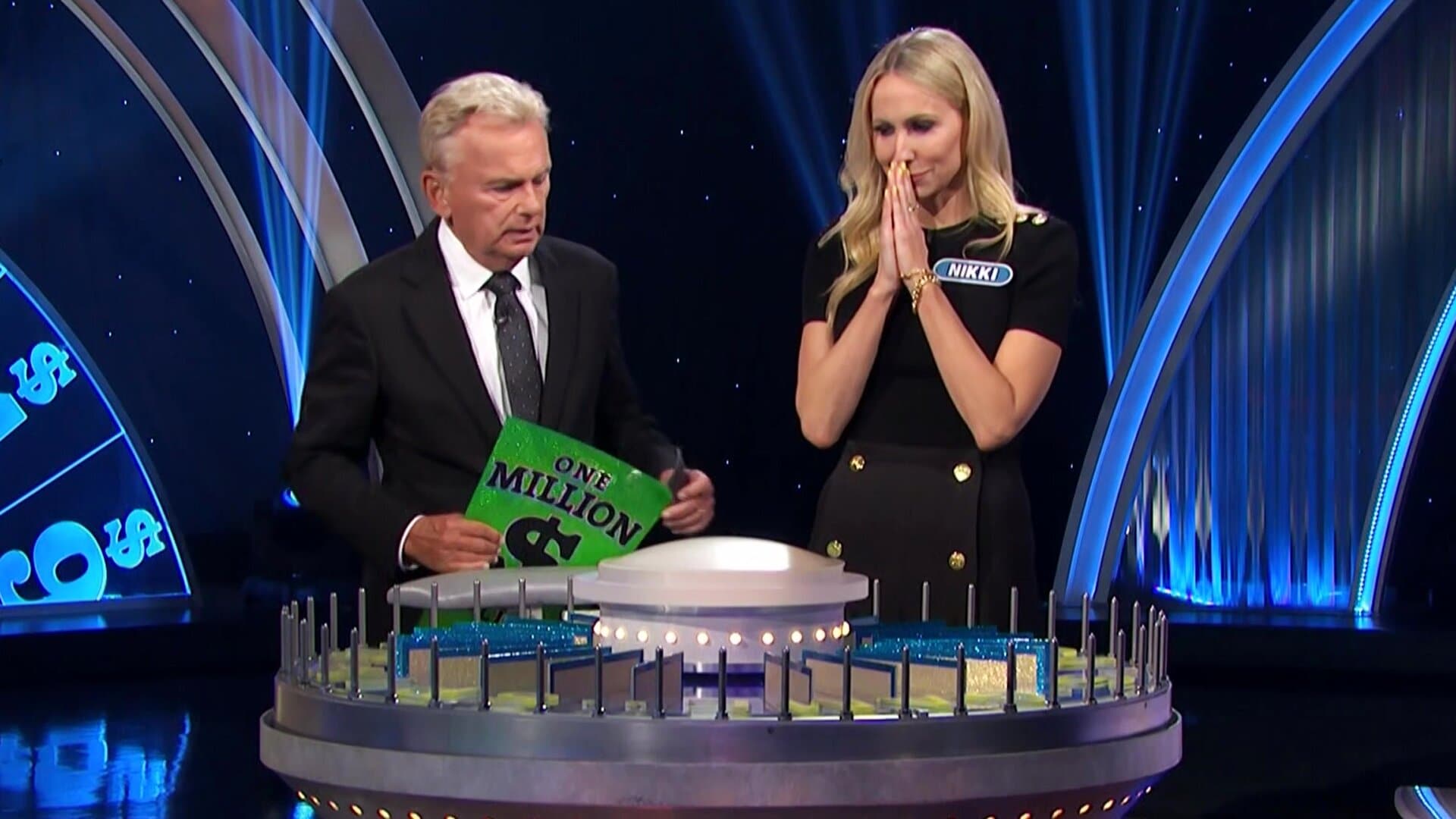 Celebrity Wheel of Fortune | S3:E3 | Nikki Glaser, Tig Notaro And