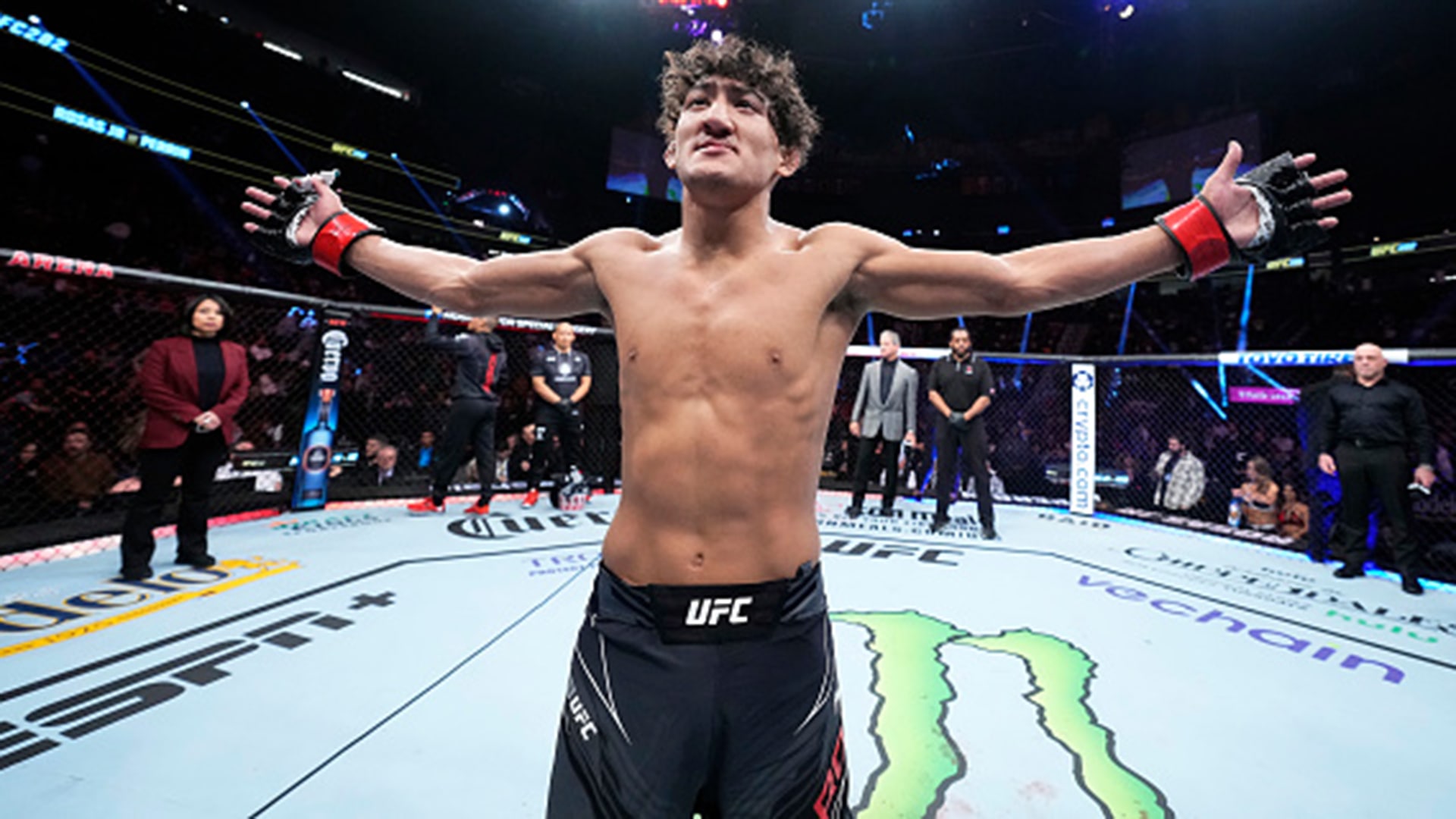 18yearold Rosas Jr. wins UFC debut with firstround finish Video TSN