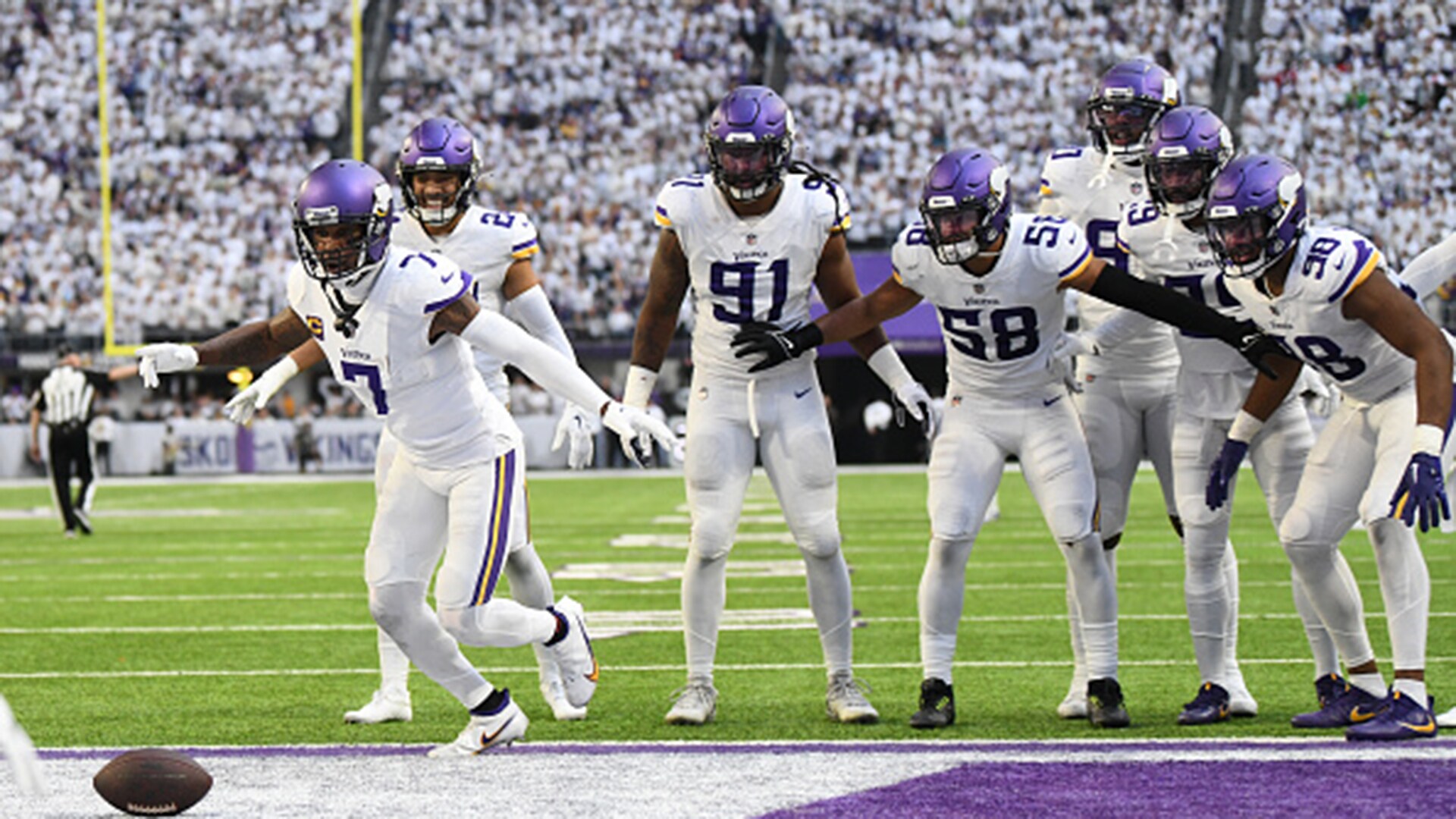 Minnesota Vikings edge New York Giants 27-24 on Greg Joseph's game-ending  61-yard FG