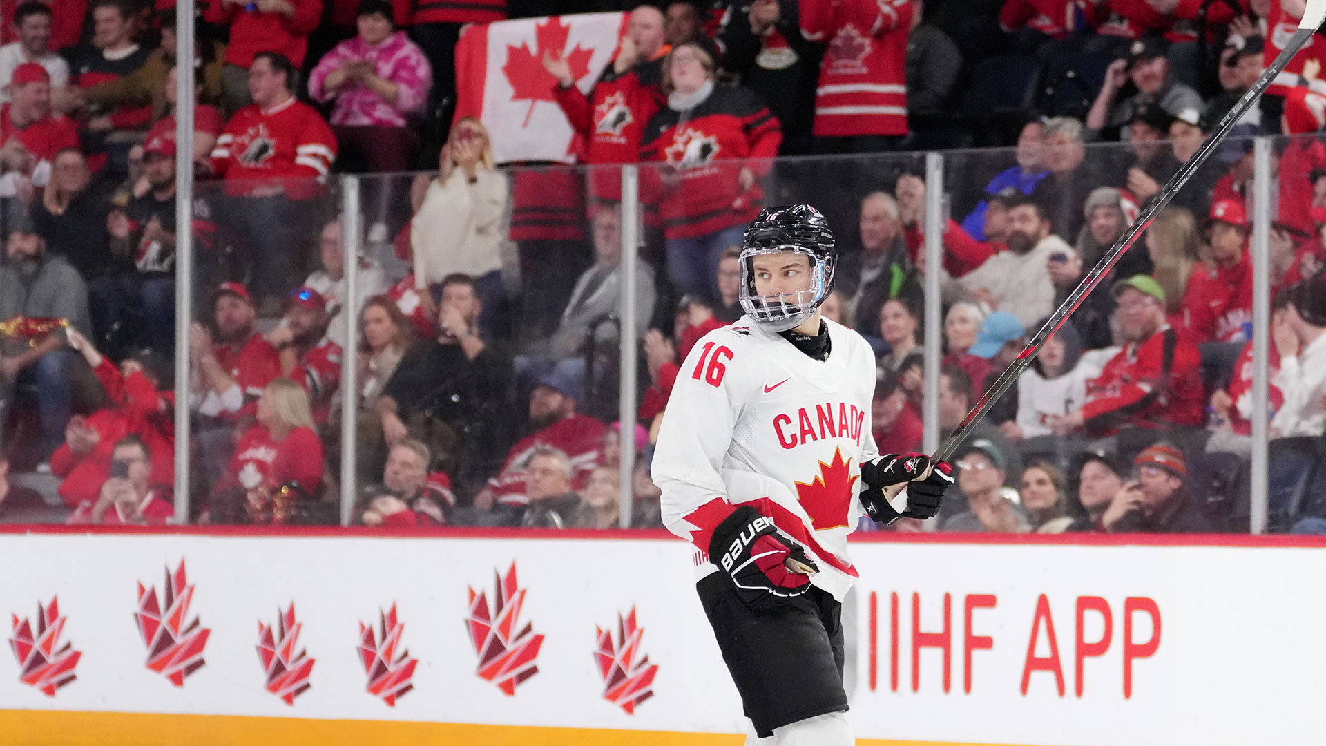 Hockey Canada on X: AFTER 1  @19kjohnson and Connor Bedard get 🇨🇦 on  the board for a 2-0 lead over 🇨🇿. 📊  💻   #WorldJuniors  / X