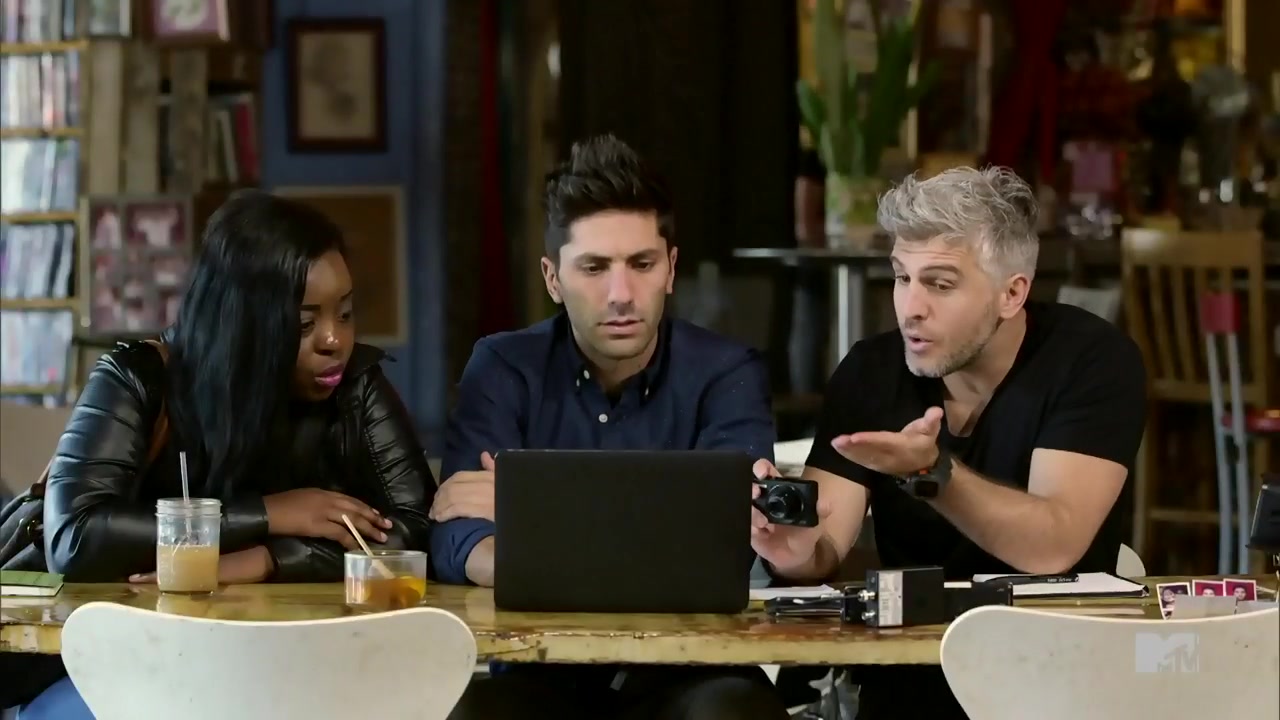 Catfish Fausse Identité S5E2 et Derick