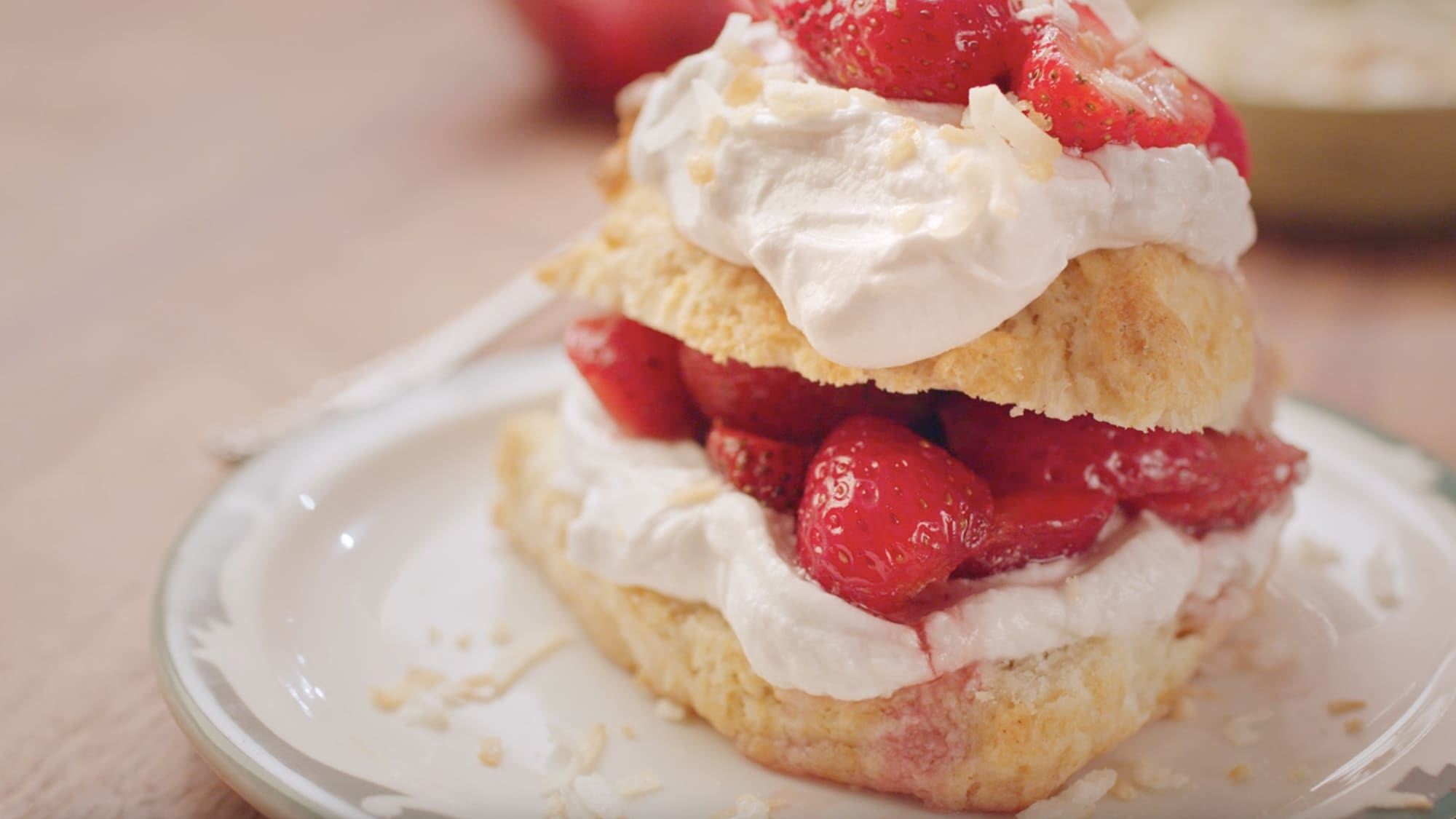 Mary Makes It Easy S1E21 Vegan Strawberry Shortcake Recipe CTV