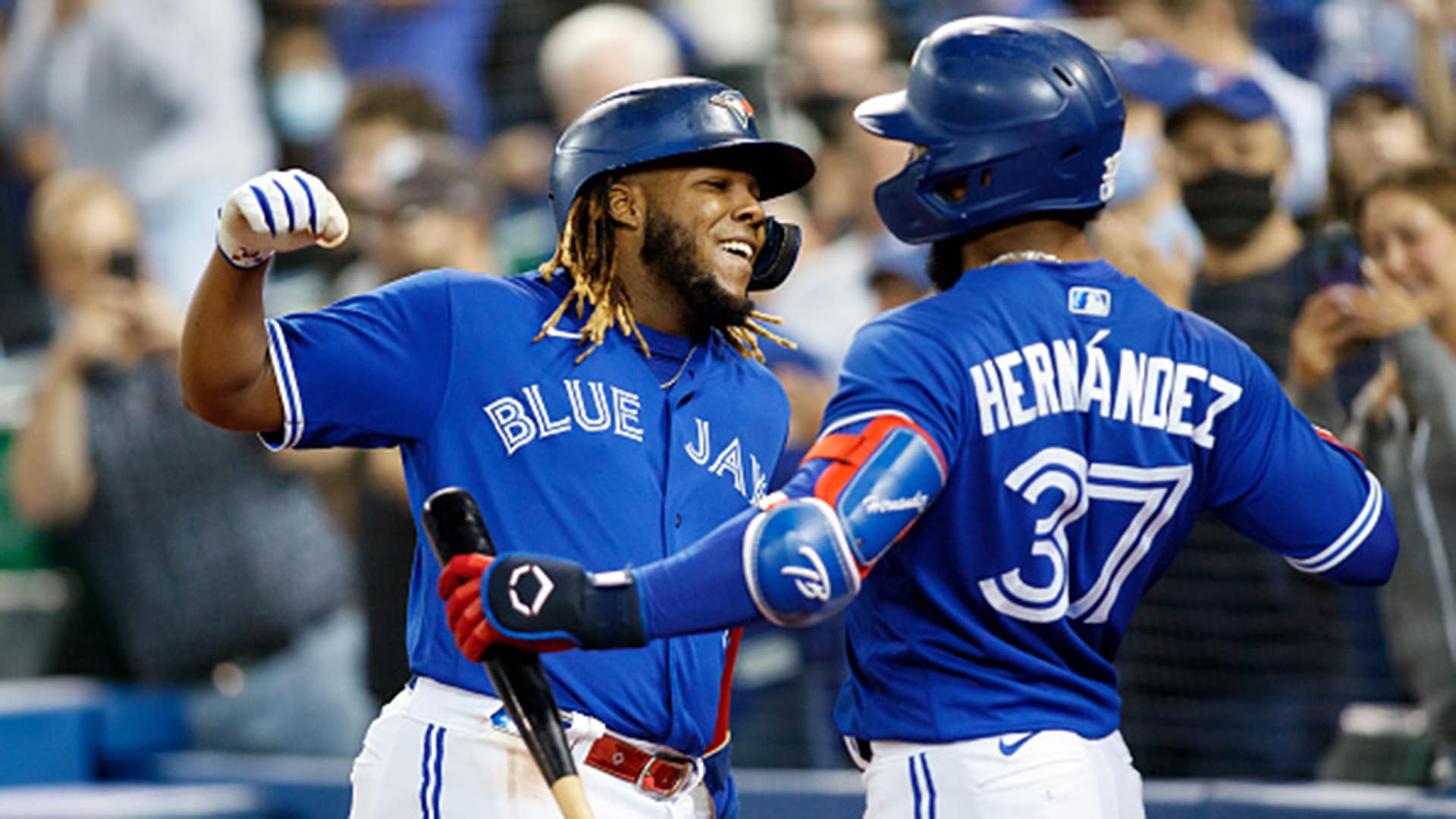 blue jays hernandez jersey