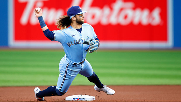 Boone on Bichette: ‘You’re either born a shortstop or not’