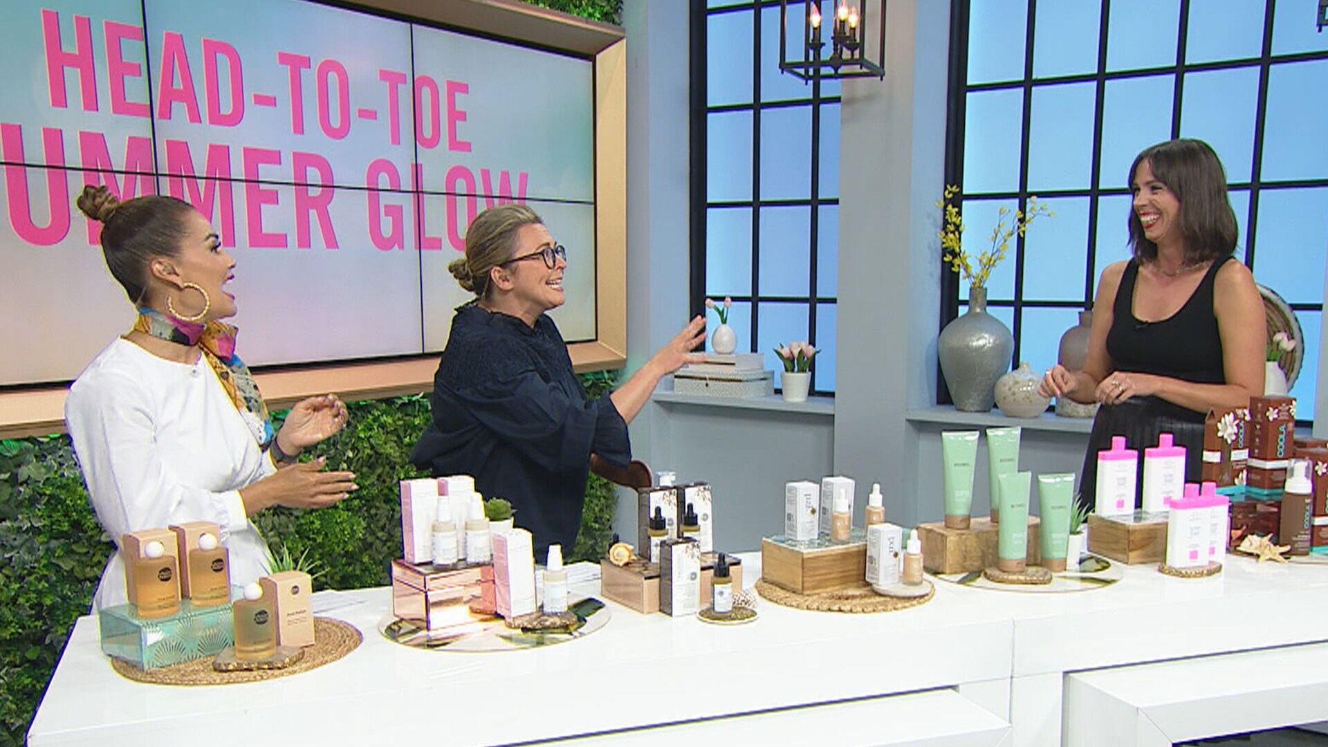 The Social | S9:E170 | How to get a summer glow from head-to-toe | CTV