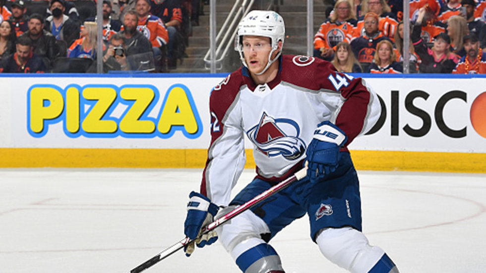 Avs' Manson: 'You have to be desperate every single game'