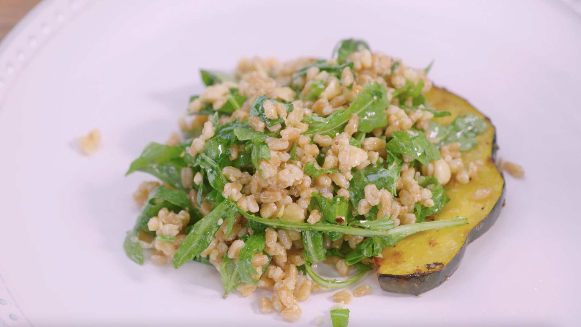 vegheadz-s1-e4-farro-salad-with-acorn-squash-recipe-recap-ctv