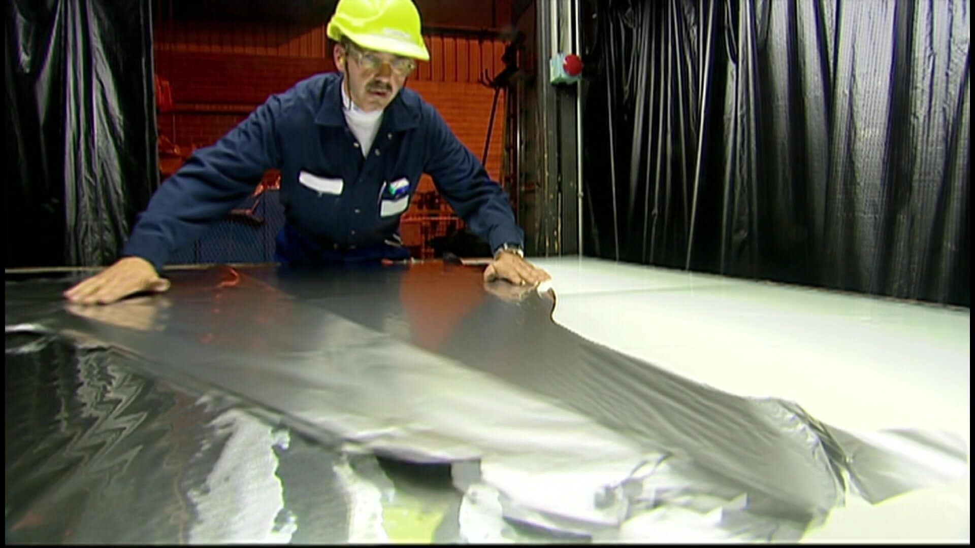 How Do They Do It? S5E20 Aluminum Foil, GPS Systems