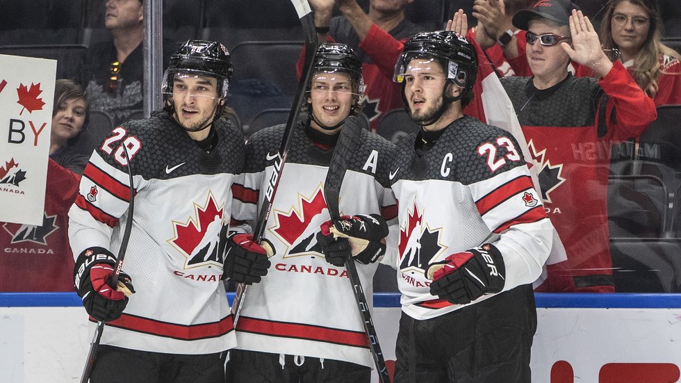 McTavish shines, shows off chemistry with Bedard in win over Slovakia