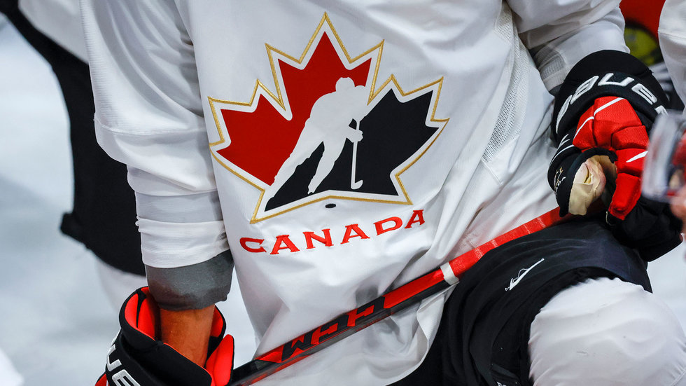 What are the biggest surprises on Canada's roster for the Women's Worlds?