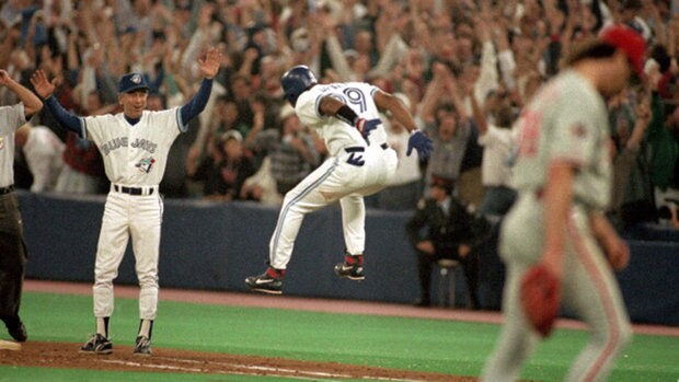 Blue Jays honour 1992 and 1993 World Series champs