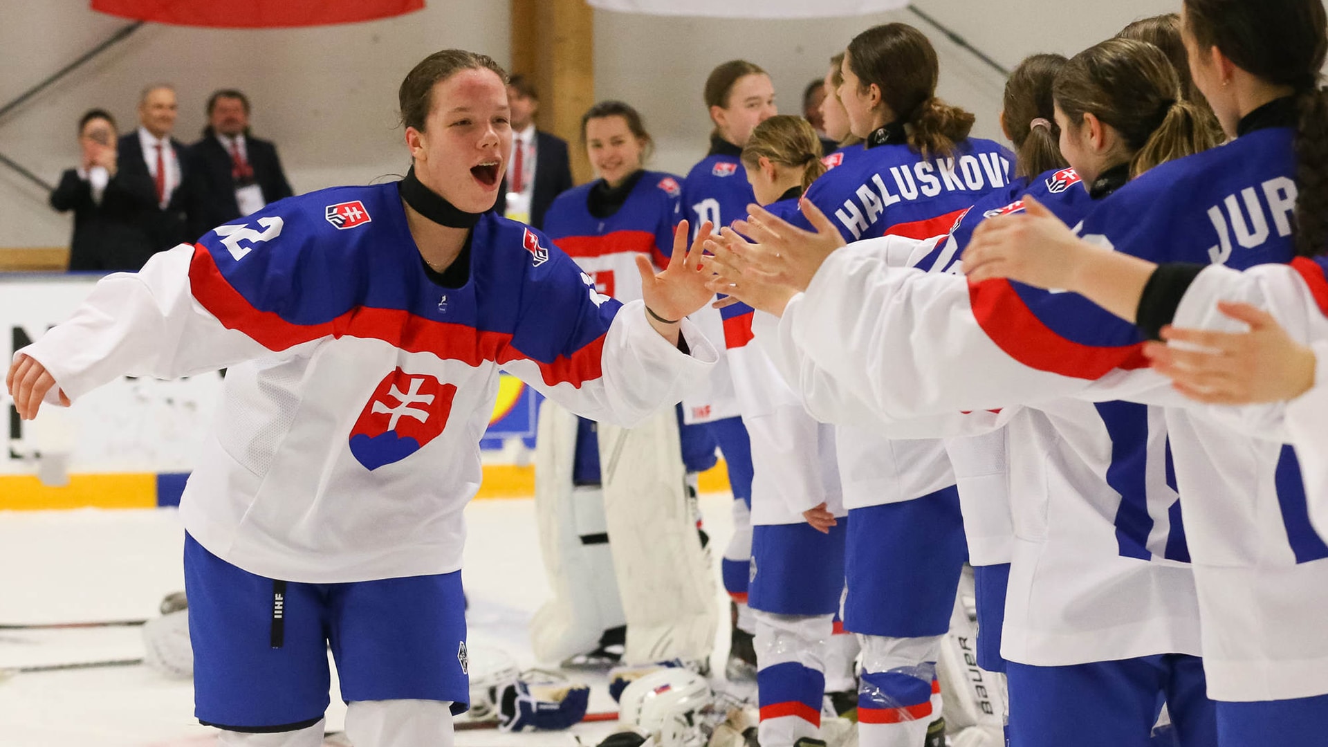 Slovak hockey player Nela Lopušanová debuts in the US with four goals 