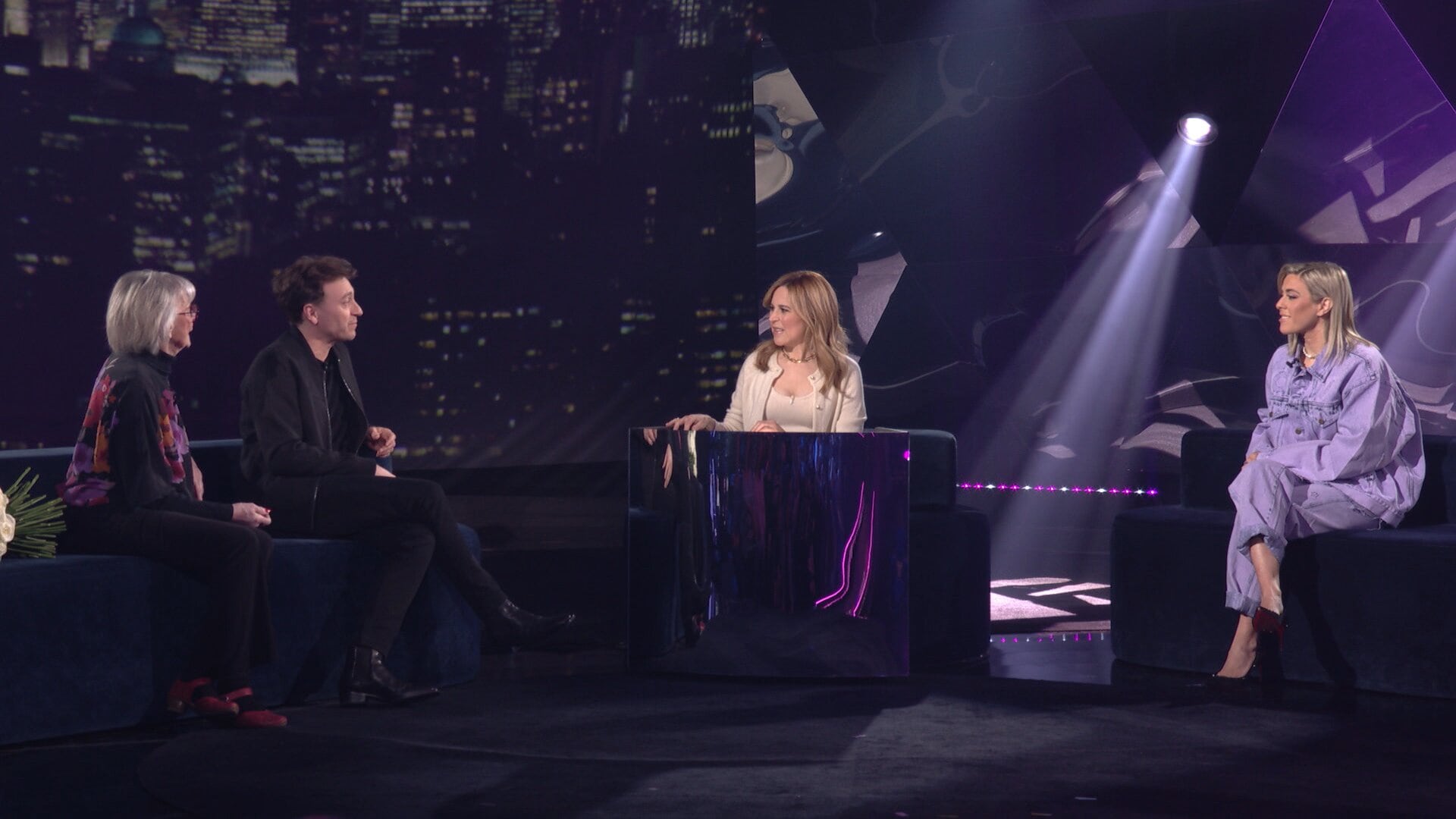 La semaine des 4 Julie S4E57 Béatrice Picard, Benoît McGinnis