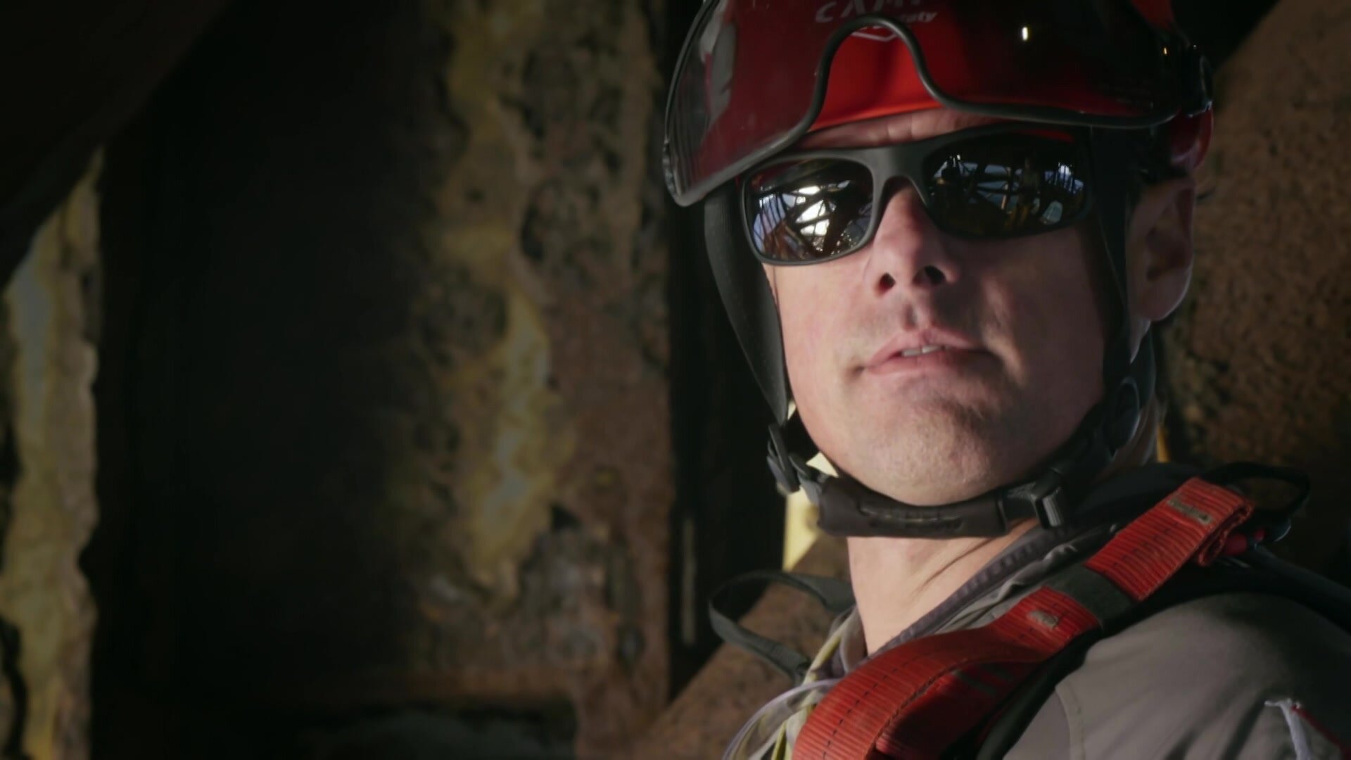 End of the Rope S1E6 Frying Pan Hotel