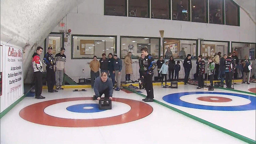 Ukrainian-Canadian teenager taking pride in introducing refugees to curling