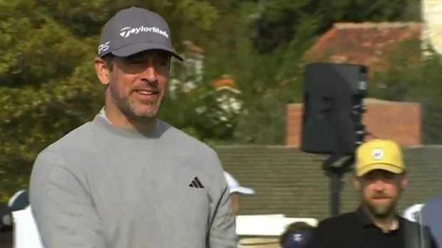 Rodgers can't escape questions about his future even while he's golfing