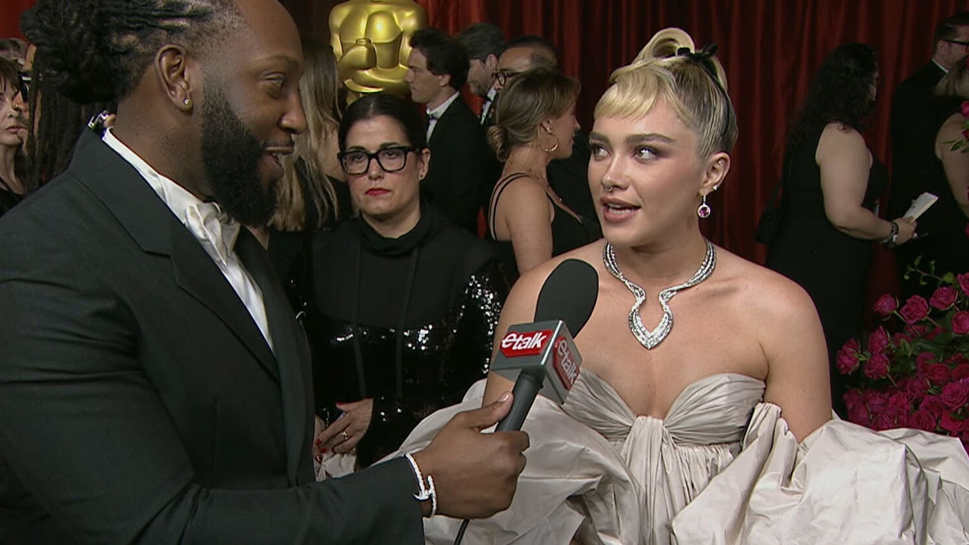 Etalk | Florence Pugh is only 75 percent nervous attending the Oscars