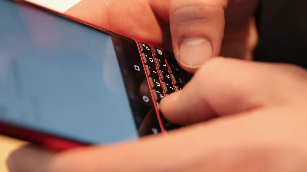 blackberry sells patents