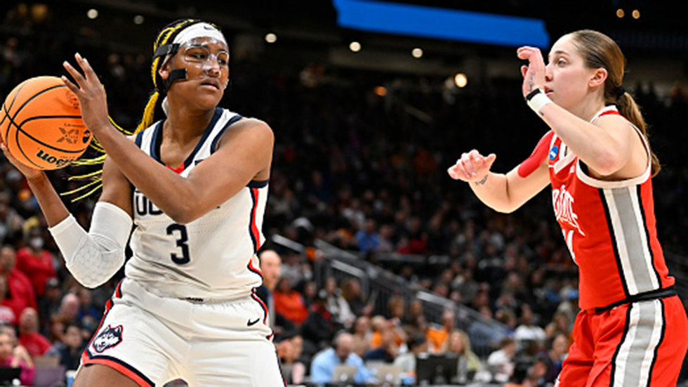 UConn struggles to find consistency in loss to Ohio State, eliminated in Sweet 16