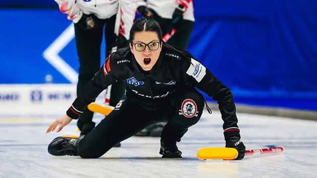 Women's World Curling Championship: Canada 6, Japan 4